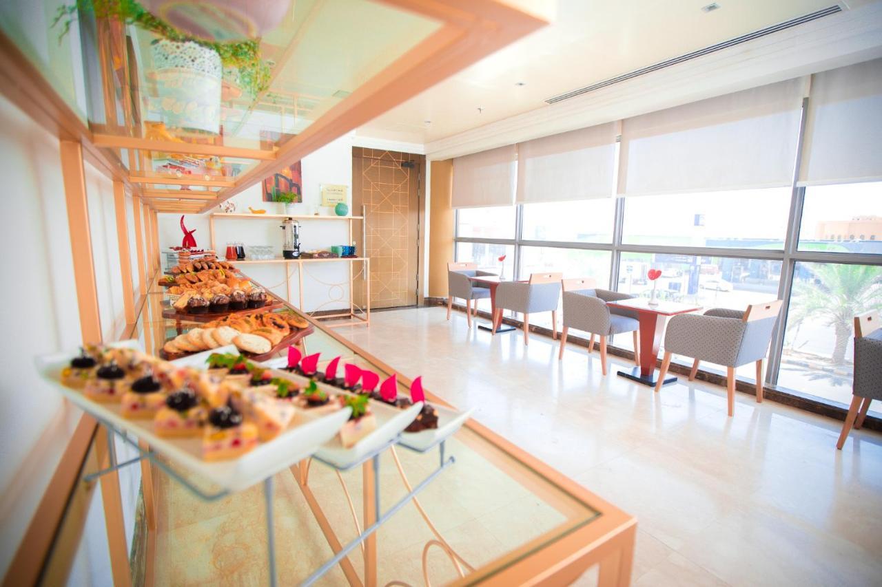 Golden Tulip Buraidah Al Qassim Hotel Bagian luar foto