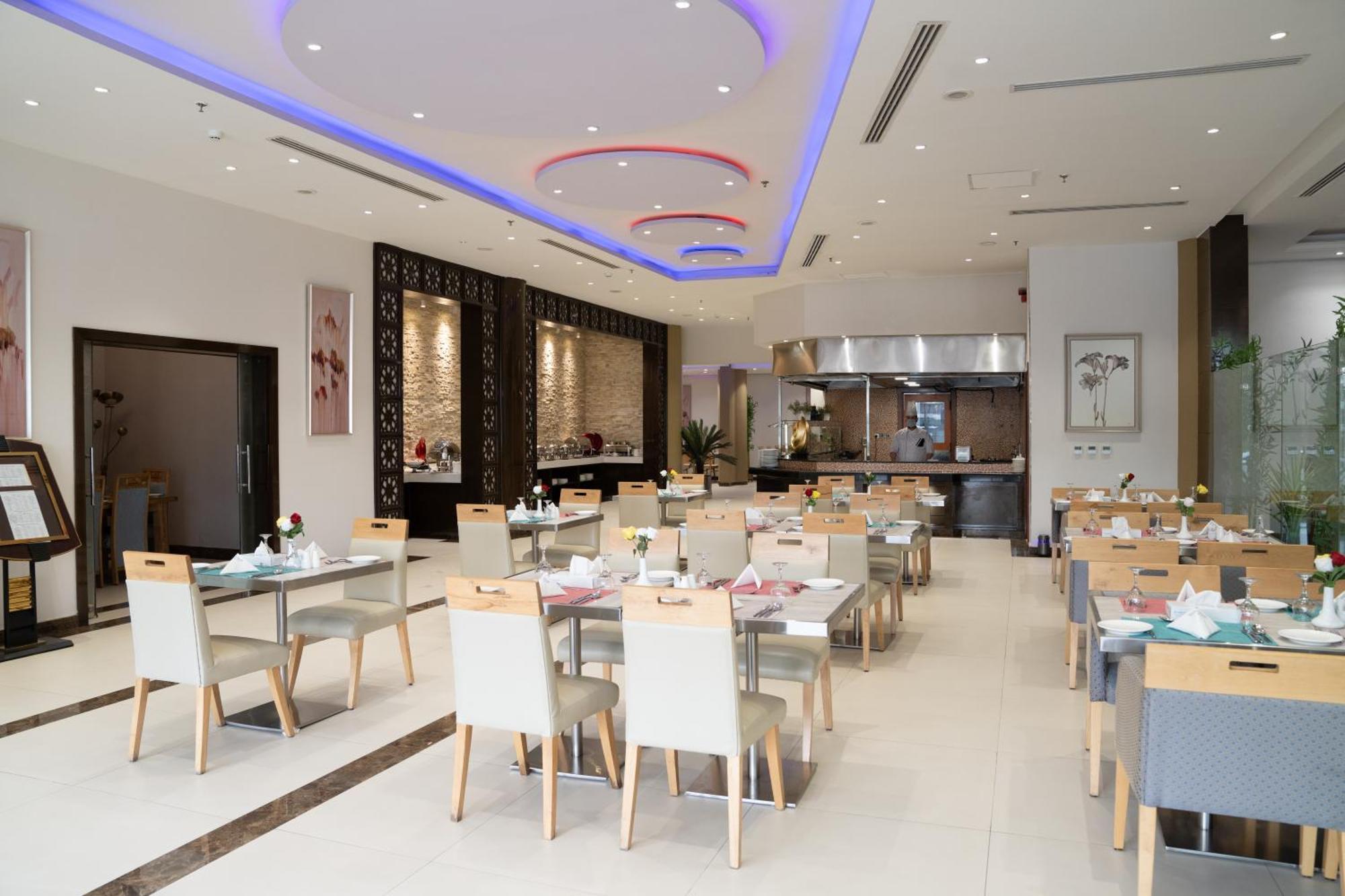 Golden Tulip Buraidah Al Qassim Hotel Bagian luar foto