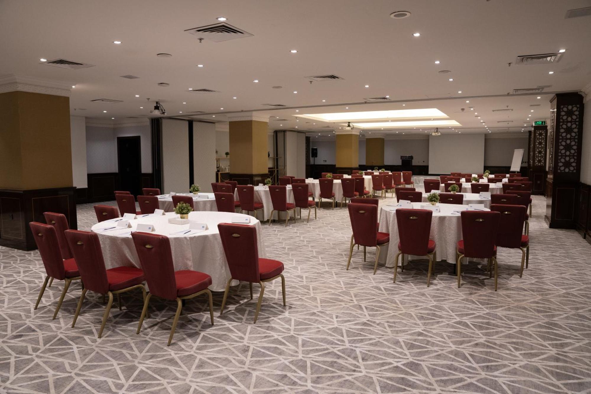 Golden Tulip Buraidah Al Qassim Hotel Bagian luar foto